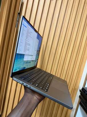 MacBook Pro M1 puce Apple 2021 image 4
