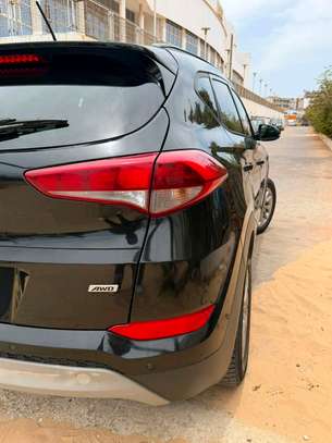 HYUNDAI TUCSON 2.0 ESSENCE AUTOMATIQUE 2017 image 6