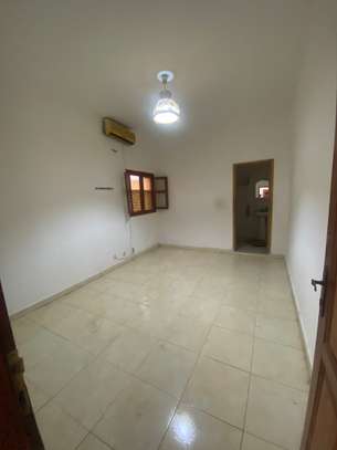 Un appartement F3 à louer aux Mamelles cités Magistrats image 4