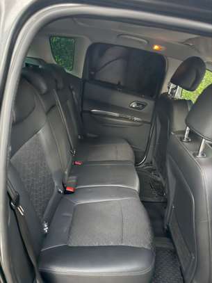Peugeot 3008 diesel image 8