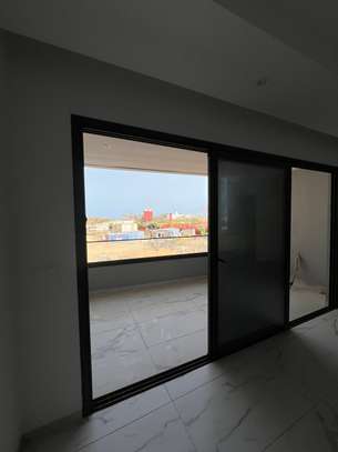 F4 neuf à vendre aux Almadies image 13