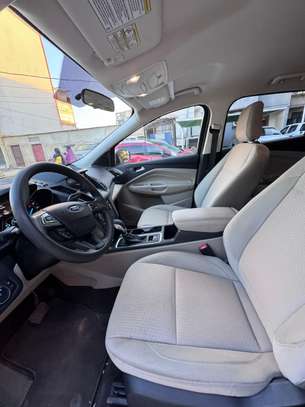 Ford escape 2019 image 2