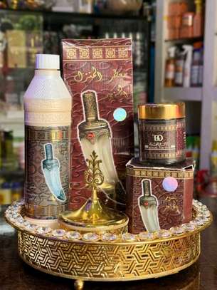 Des thiouray Oud- parfums de chambre oud , parfum huile image 27