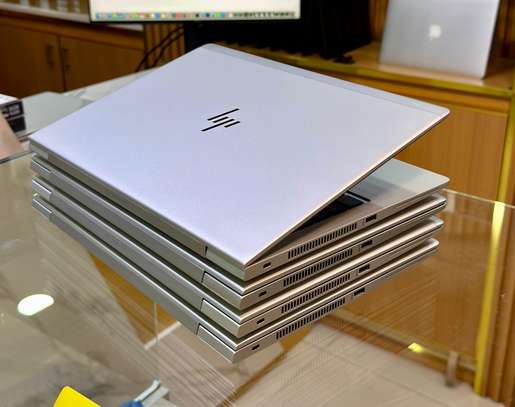HP EliteBook Argent portable fin léger performant image 4