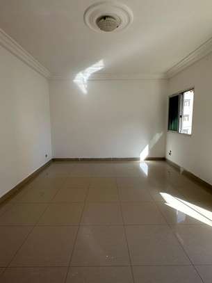 Appartement spacieux à Ouakam (derrière terminus p7) image 4