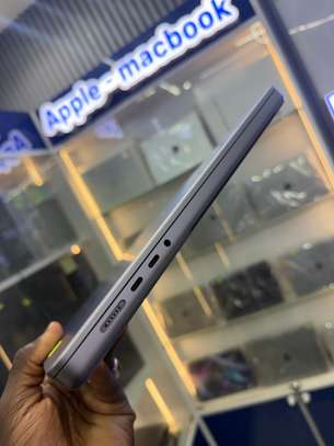 MacBook Pro M2 Pro 16 Pouces Ram 16Go SSD 512Go image 5