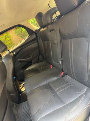 Ford focus titanium full options parfait état image 5