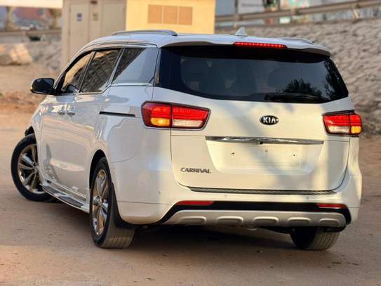 KIA CARNAVAL  2016 image 12