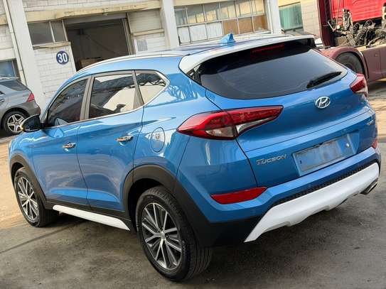 Hyundai Tucson 2017 1.7 Diesel (sous douane) image 9