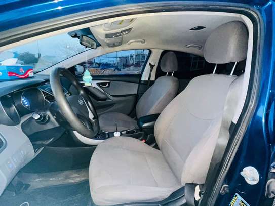 Hyunday Elantra 2016 image 4