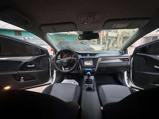 TOYOTA AVENSIS 2017 image 14