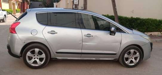 Voiture Peugeot 3008 image 8