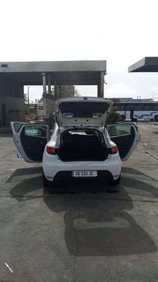 Clio 4 2017 à vendre 4 millions 300 image 2