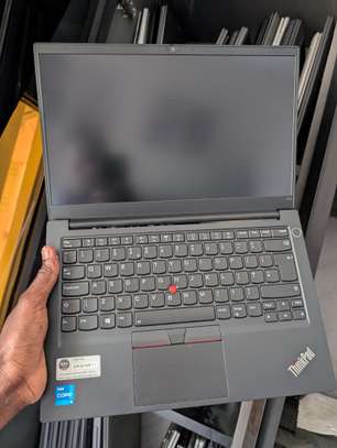 Lenovo e14 i5 11th / 512gb /16gb ram image 6