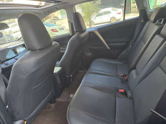 Toyota RAV4 2018 image 11