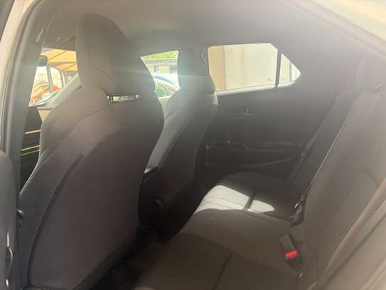 Toyota CHR 2024 SUV blanc toit noir image 11