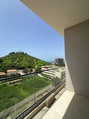 APPARTEMENT F3 A VENDRE AUX MAMELLES AVEC VUE MER image 10