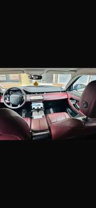 Range Rover SUV luxe image 2