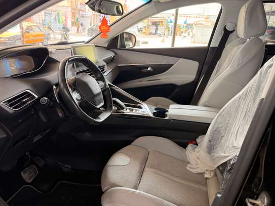 Peugeot 5008 _2019 image 8