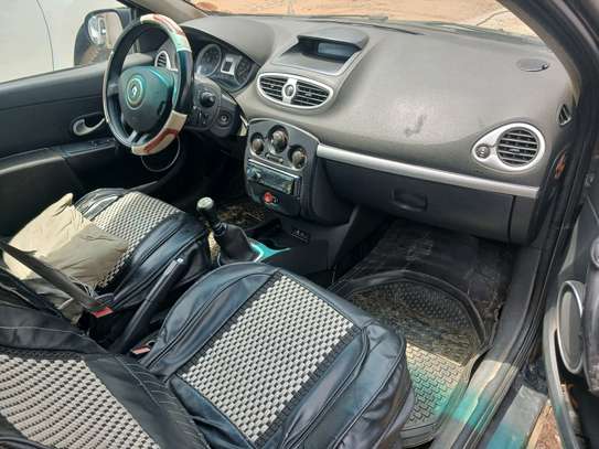 Renaul clio 2 portes image 5