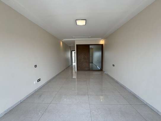 APPARTEMENT F5 - POINT E image 11