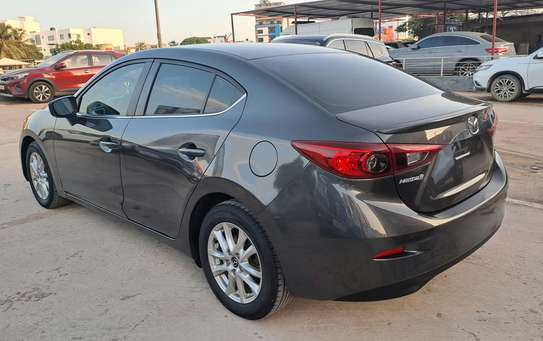 Mazda 3 2017 image 10
