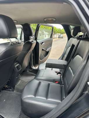 Mercedez benz B250 Anne 2013 image 6