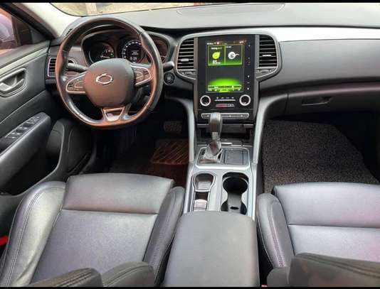 Automobile image 4