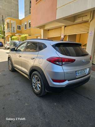 Hyundai Tucson gros métallique image 4