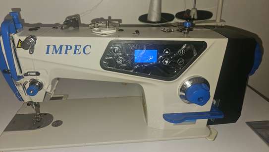 MACHINE À COUDRE IMPEC À VENDRE image 6
