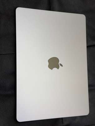 MacBook Air M3 2024 512G image 2