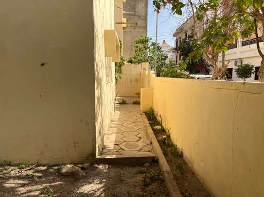 Maison à vendre à MBAO image 12