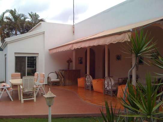Maison à vendre aux Almadies image 7