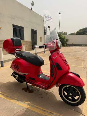 Vespa 125 gts image 10