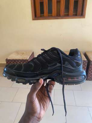 Chaussures de sport noires confort maintien amorti image 2