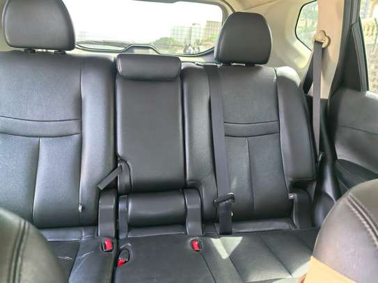 NISSAN ROGUE image 9