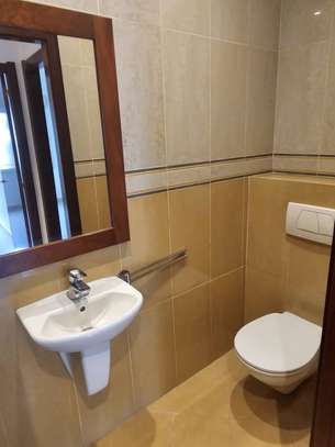 Appartement F3. À louer à Fann résidence image 15