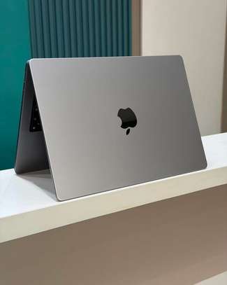 MacBook Pro 14 M1 Max 32Go RAM 1To SSD (2021) image 2