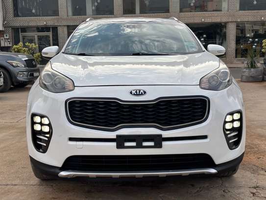 KIA SPORTAGE E X image 3