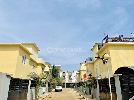 Villa R+1 d’Exception à Almadies 2 à vendre image 10