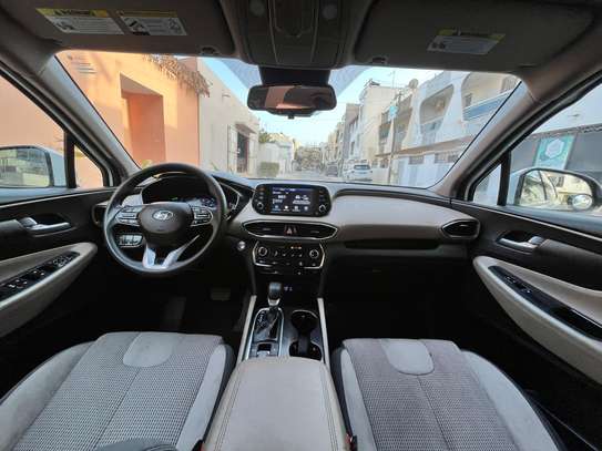 Hyundai Santa Fe 2019 image 2