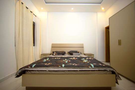 Chambre meublée image 3