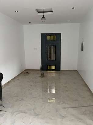 maison 185m2 à vendre à Ndiakhirate image 12