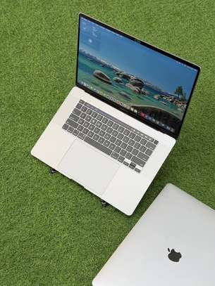 MacBook Pro 16 pouces image 2