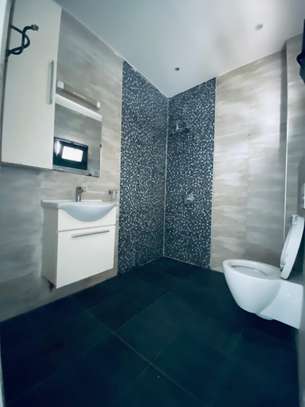 Bel appartement à Yoff Onomo image 9