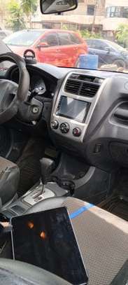 Kia Sportage SUV 2010 image 2