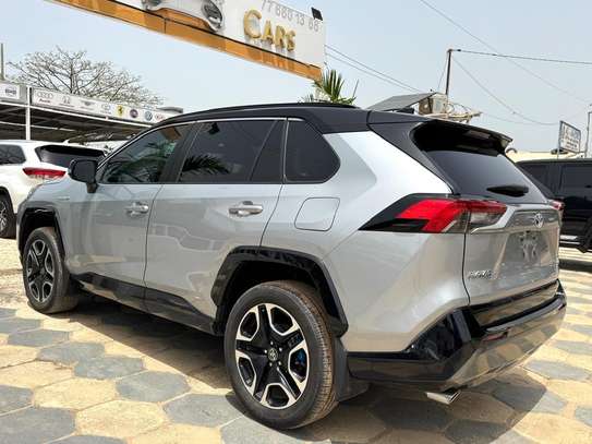 Toyota Rav 4XSE Hybride image 8