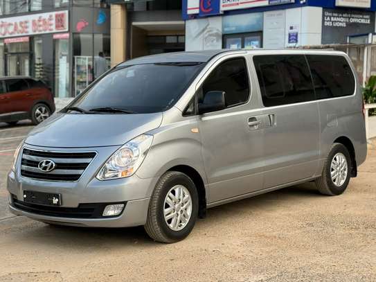 Location minibus Hyundai 11 places image 2