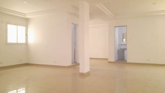 Plateaux de bureaux à louer sur la VDN image 8