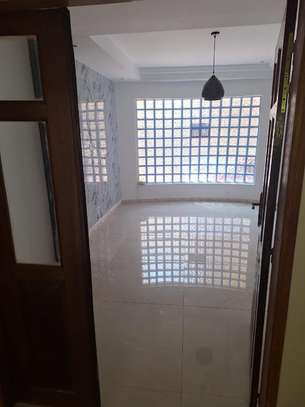 Appartement à louer habitation ou bureau cite keur gorgui image 11